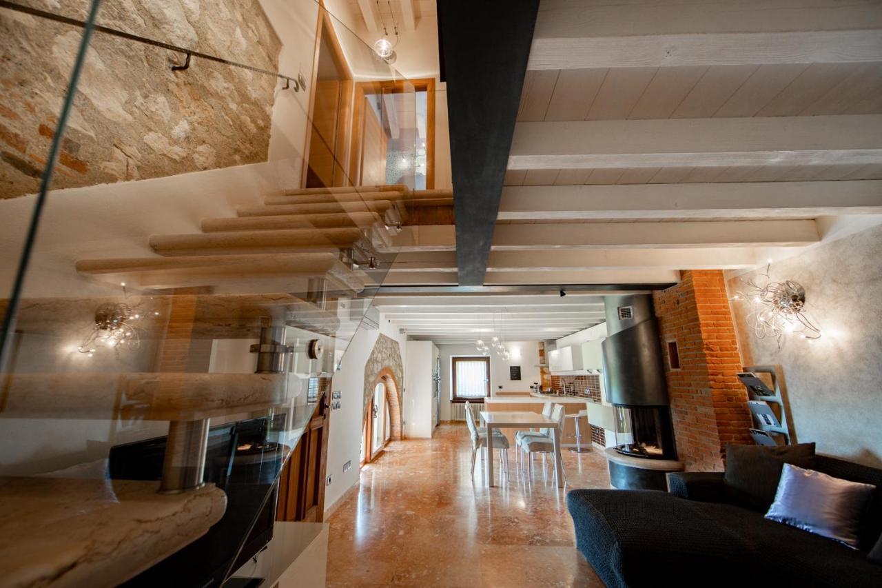Vitis Lodge *