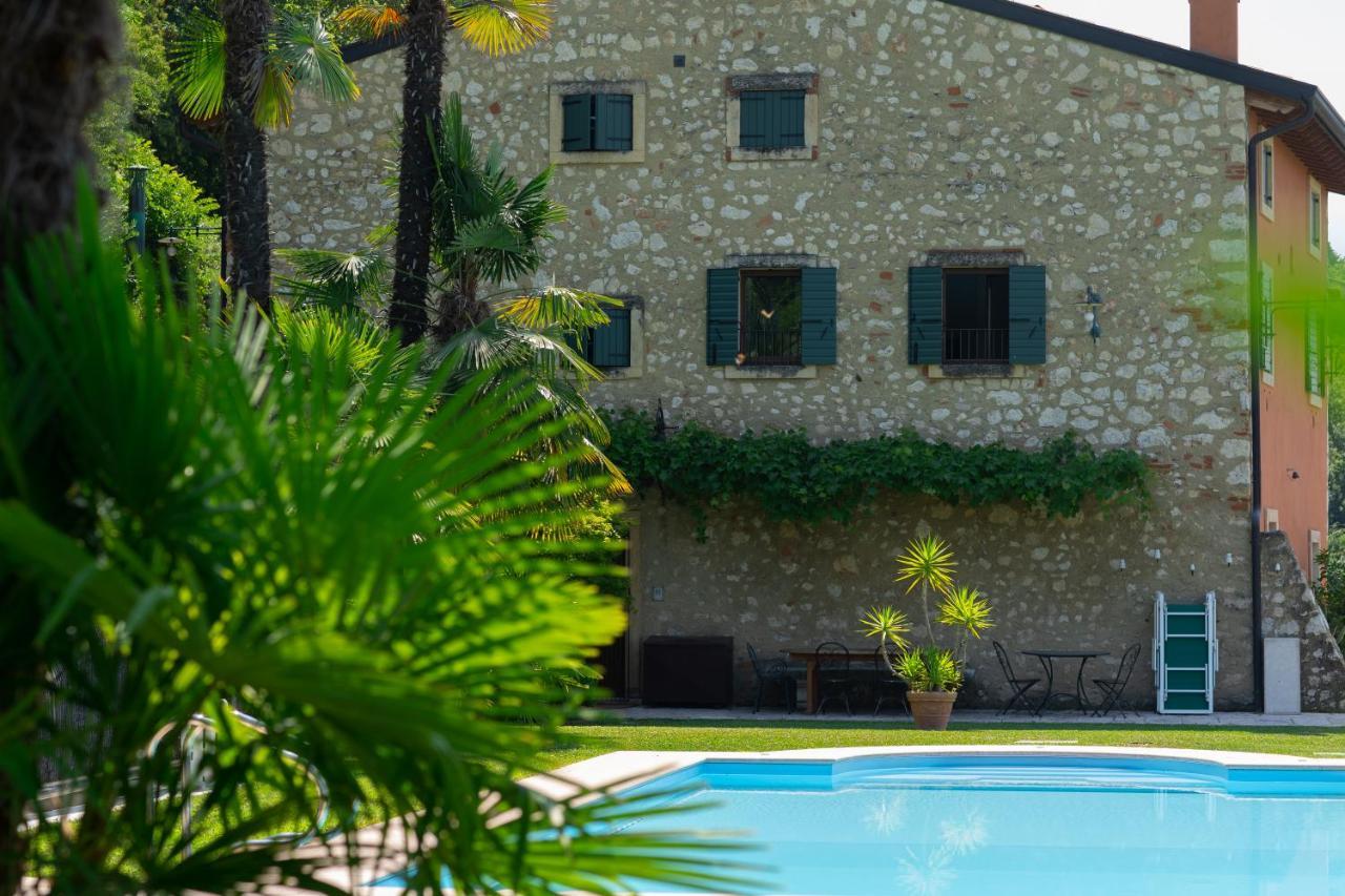 Vitis Lodge *